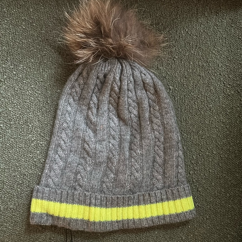 Scott & Scott cashmere hat